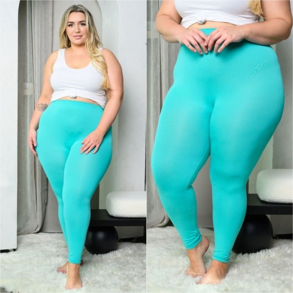 Plus Turquoise Leggings